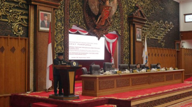 Al Haris Apresiasi Kerja Keras Fraksi DPRD Provinsi Jambi